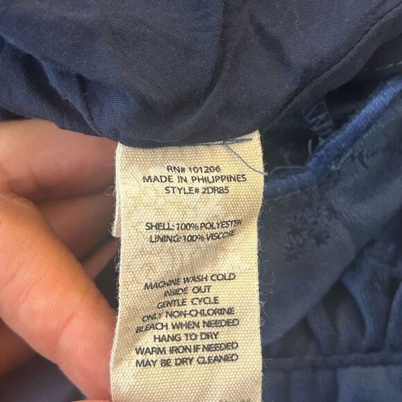 Soft Surroundings Navy Blue Velvet Floral Blouse L Long Sleeve Embossed Texture - Picture 10 of 13